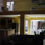 فندق مبيت وإفطار La Maison De L Artiste - D'hotes A - Avec Jacuzzi