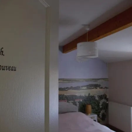 La Maison De L Artiste - D'hotes A - Avec Jacuzzi ベッド・アンド・ブレックファスト ヴェルダン・シュル・ムーズ