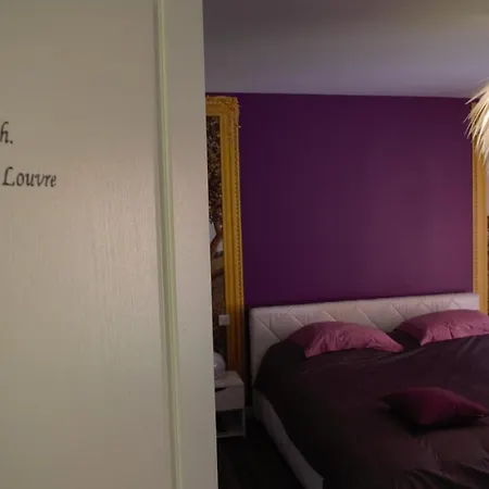 La Maison De L Artiste - D'hotes A - Avec Jacuzzi ベッド・アンド・ブレックファスト ヴェルダン・シュル・ムーズ